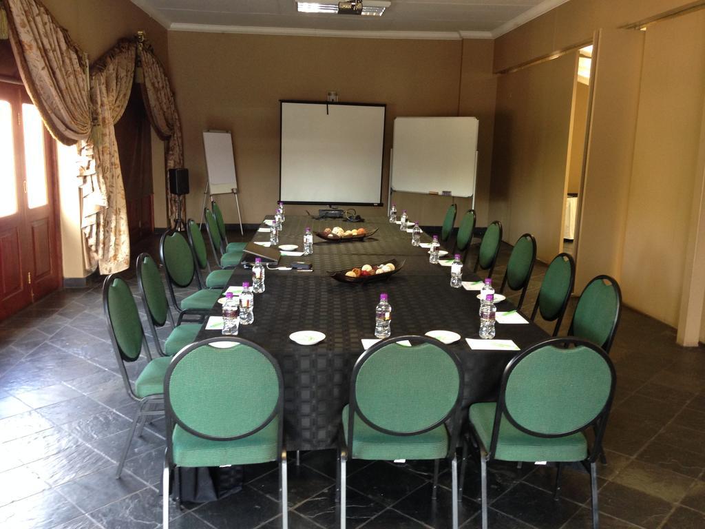 Picanha Grill Guest House & Events Venue Nigel Esterno foto
