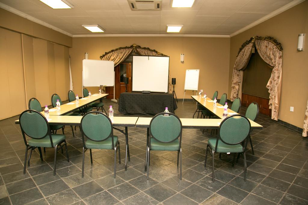 Picanha Grill Guest House & Events Venue Nigel Esterno foto